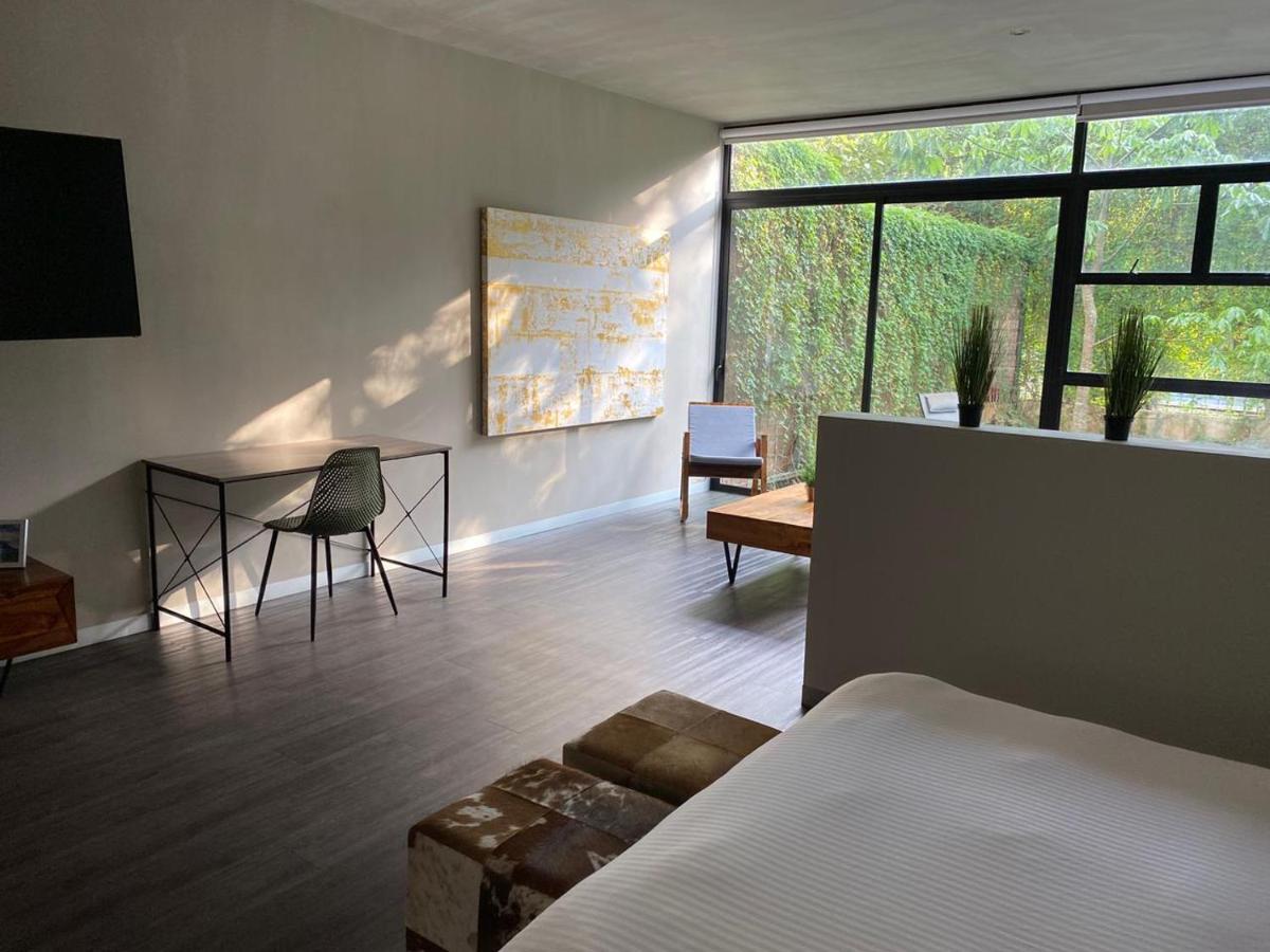 Bee Suites Santa Ana Санта-Ана Екстер'єр фото