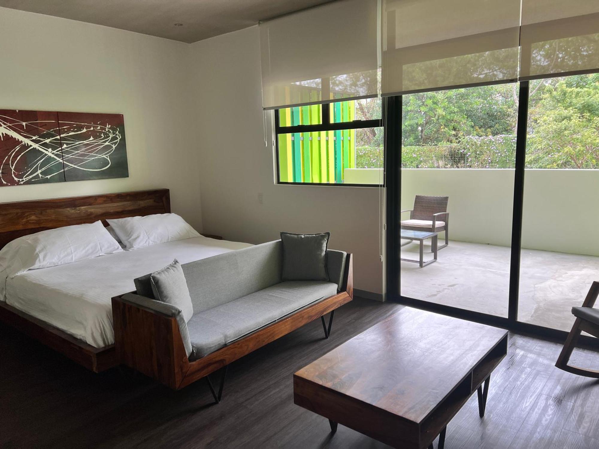 Bee Suites Santa Ana Санта-Ана Екстер'єр фото