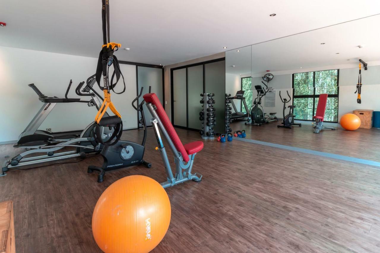 Bee Suites Santa Ana Санта-Ана Екстер'єр фото